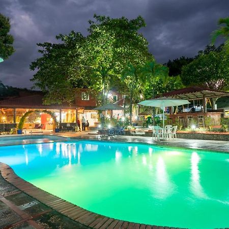 Jarabacoa River Club & Resort Dış mekan fotoğraf