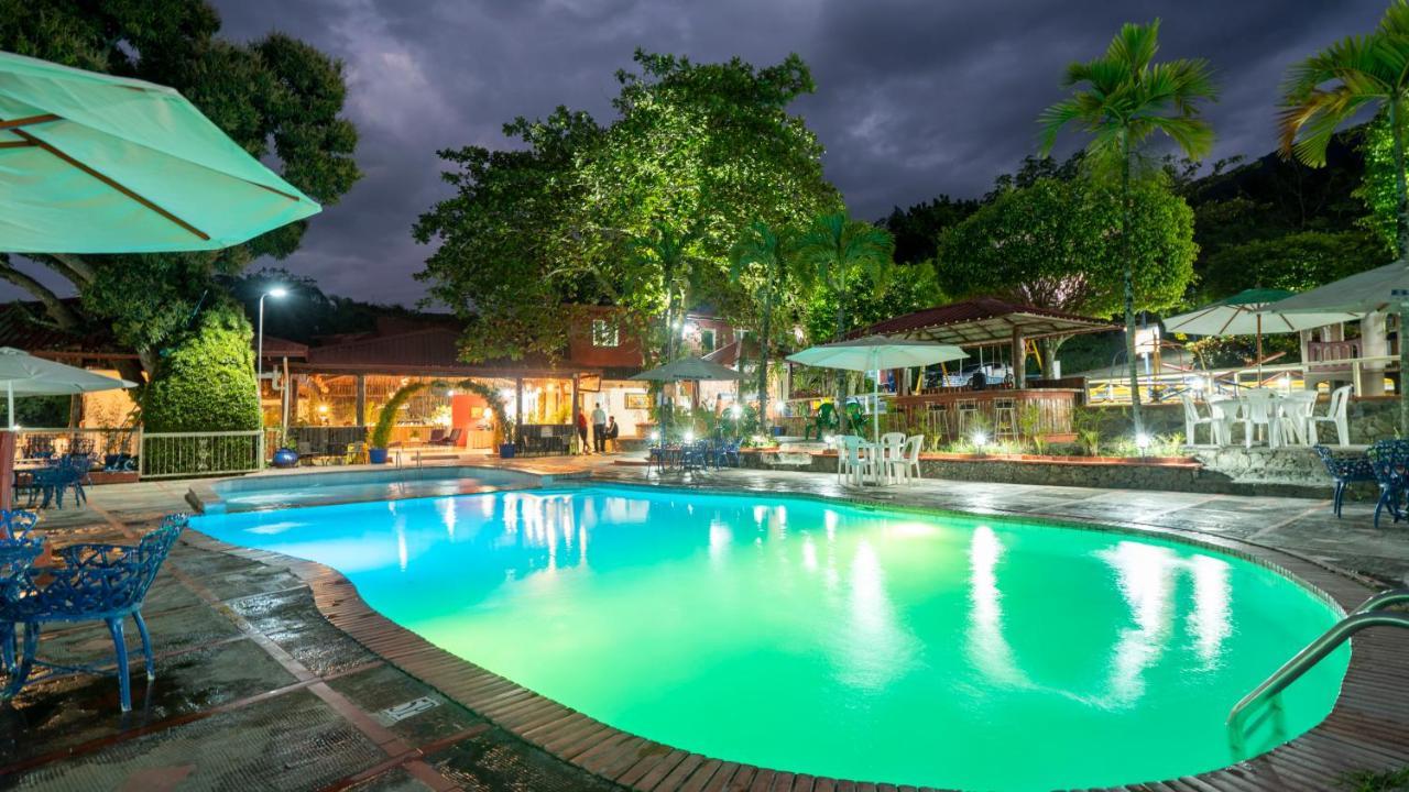 Jarabacoa River Club & Resort Dış mekan fotoğraf